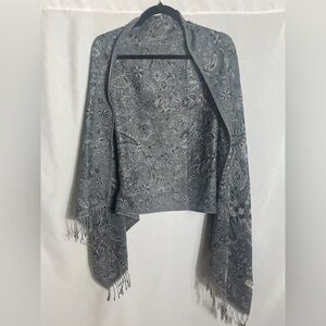 Pashtmina Gray Floral 70% Pashmina 30% Silk Fringe Shawl Wrap 70x26